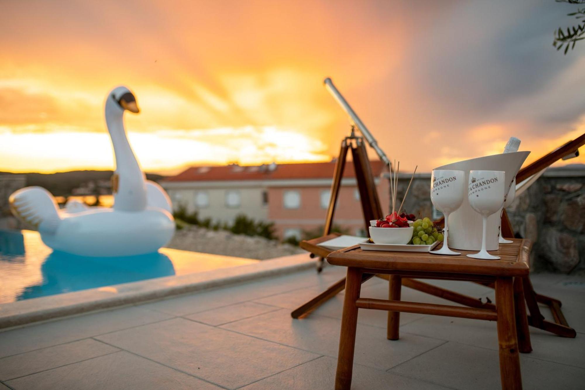 Luxury Villa Allen With Pool Klimno Room photo