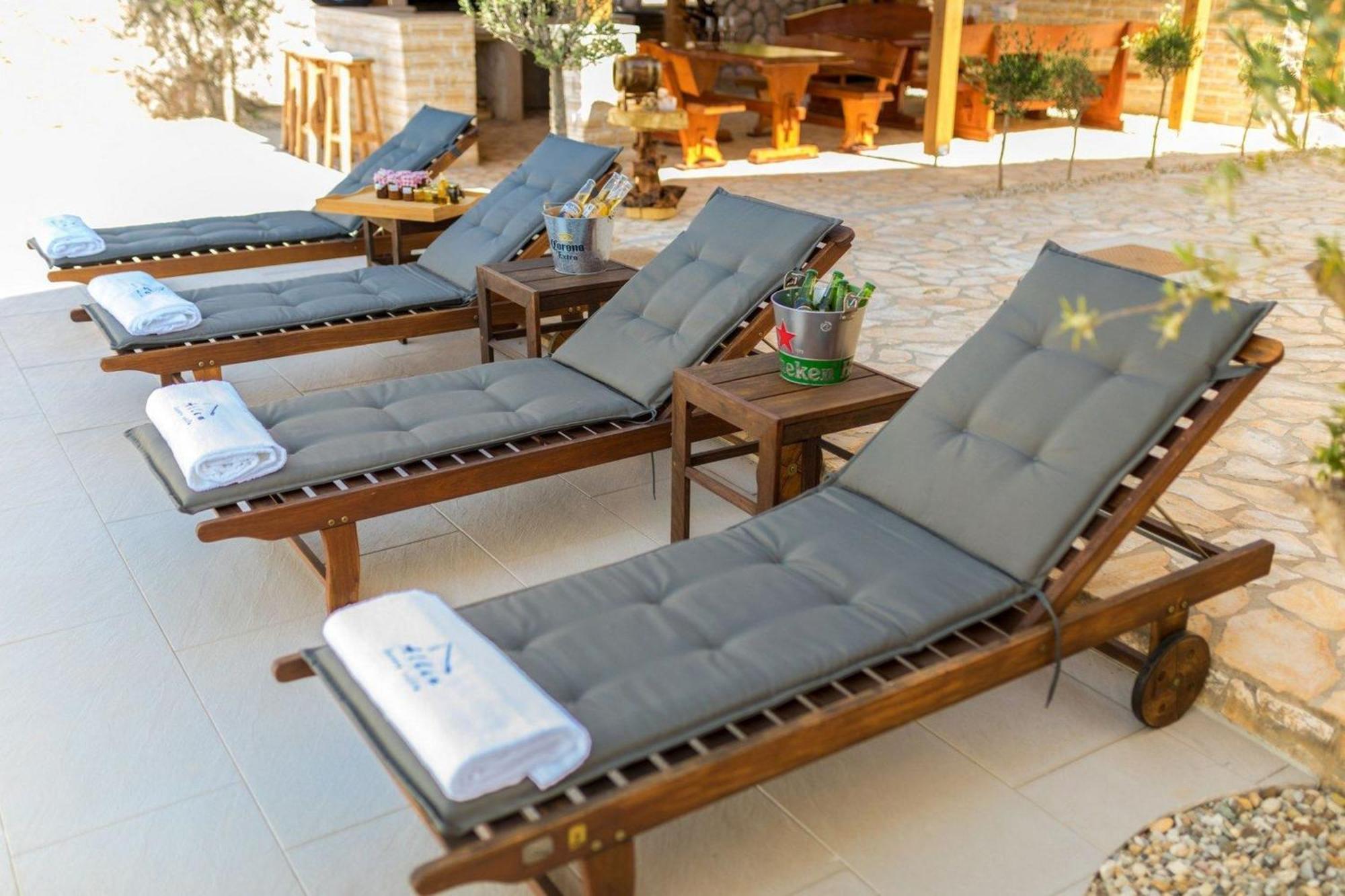 Luxury Villa Allen With Pool Klimno Room photo